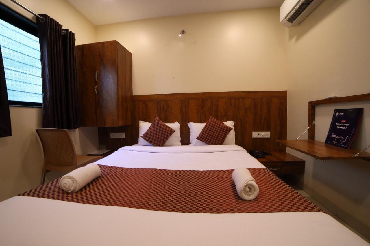 Oyo 8757 Prakash Inn Mumbai Exteriör bild